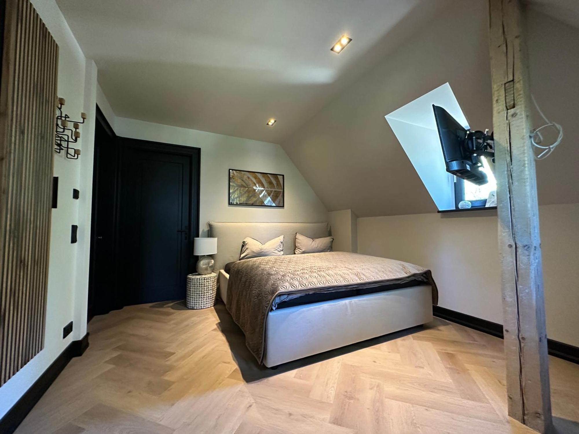* Stadtvilla Plauen * * Aussergewoehnlich * 2 Zimmerwohnung * Zentrumsnah Exterior photo