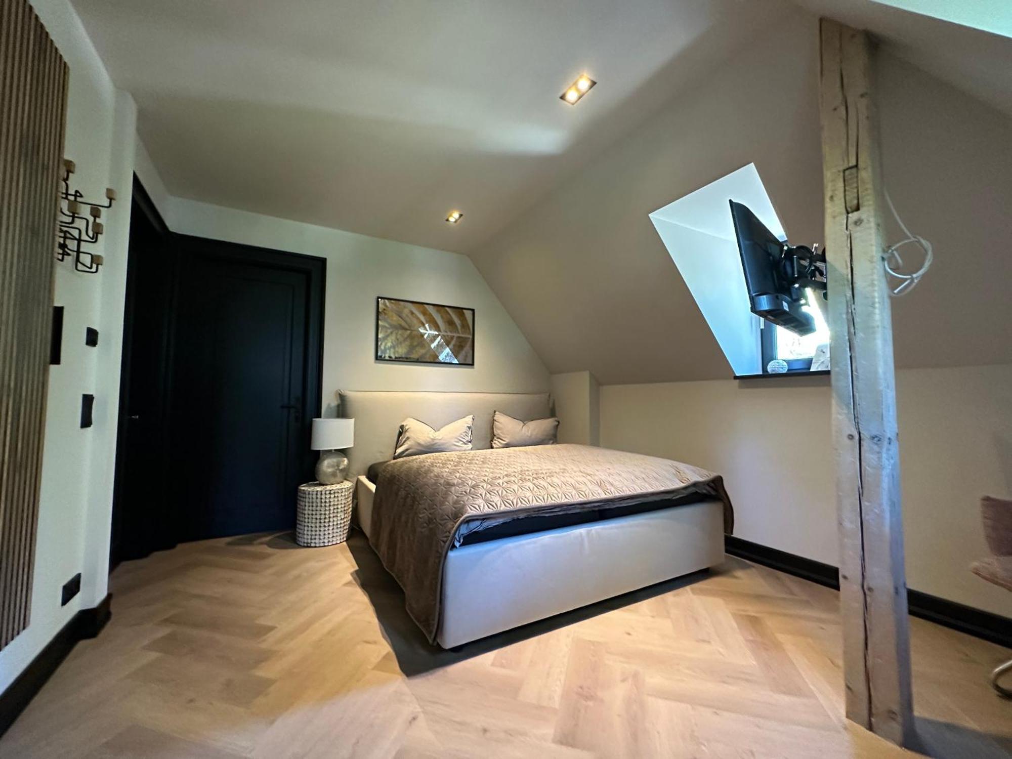 * Stadtvilla Plauen * * Aussergewoehnlich * 2 Zimmerwohnung * Zentrumsnah Exterior photo
