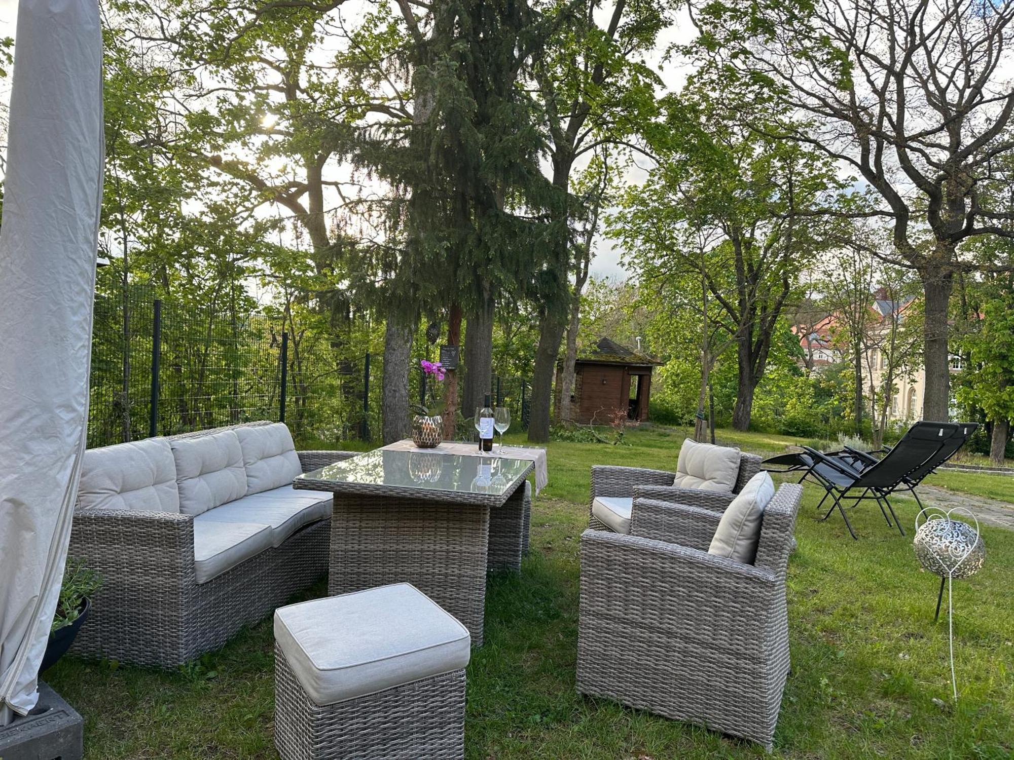 * Stadtvilla Plauen * * Aussergewoehnlich * 2 Zimmerwohnung * Zentrumsnah Exterior photo